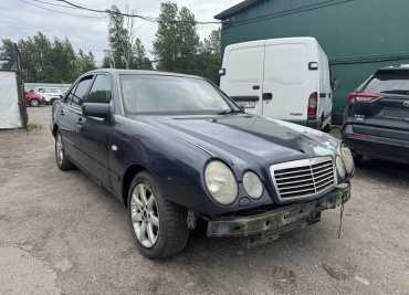 Mercedes-Benz E